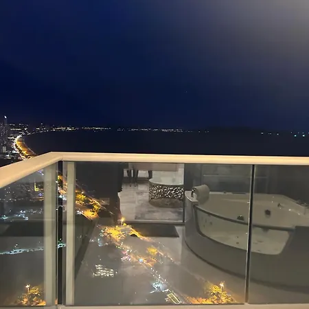 Copacabana Beach Jomtien 科帕卡巴纳海乔木提安海滩毗邻乔木提安夜市 Exterior photo