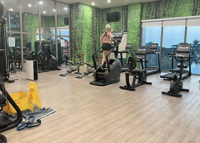 Copacabana Beach Jomtien 科帕卡巴纳海乔木提安海滩毗邻乔木提安夜市